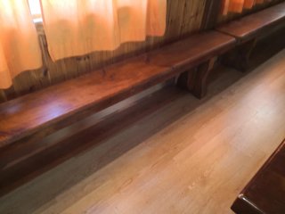 Mesa de madera maciza rústica