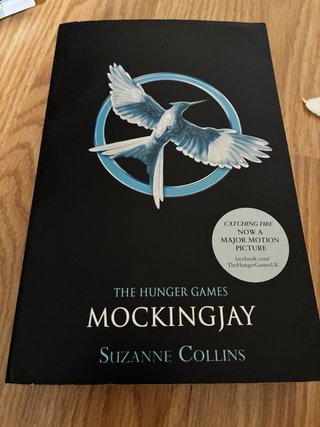 The Hunger Games – Suzanne Collins – Libro en ingl
