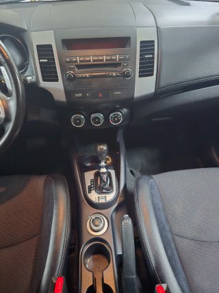 Citroen C-Crosser 2012