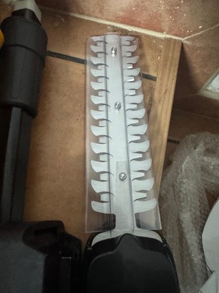 Cortasetos a Batería con Brazo Extensor