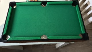 Mini billar de sobremesa con accesorios