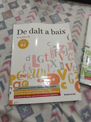Libro De dalt a baix Valencià B2