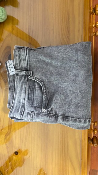 Pantalón pitillo gris talla L
