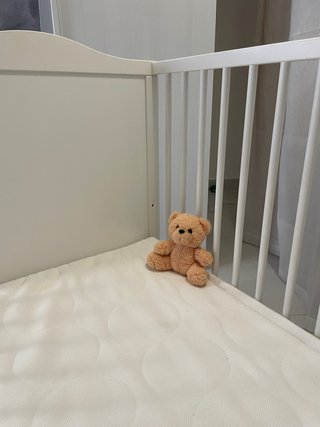 Cuna IKEA SMÅGÖRA Blanca + Colchón