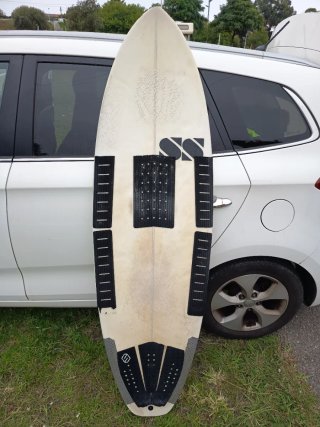 Tabla de Surf Supersonic Surfboards artesanal.