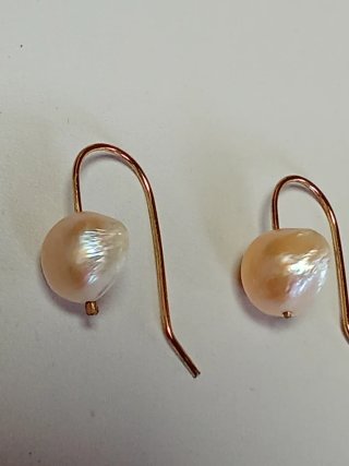 Pendientes Perlas Barrocas Rosas y Monedas