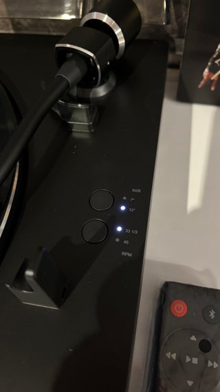 Tocadiscos Sharp Automático con Bluetooth y mando