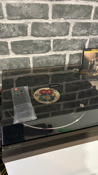 Tocadiscos Sharp Automático con Bluetooth y mando