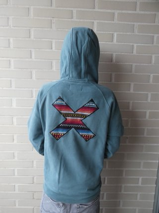 Sudadera Blue Banana con diseño X