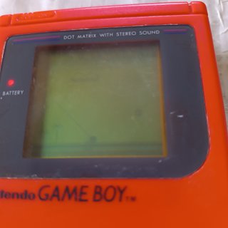 Nintendo Game Boy Roja Clásica + 2 Juegos