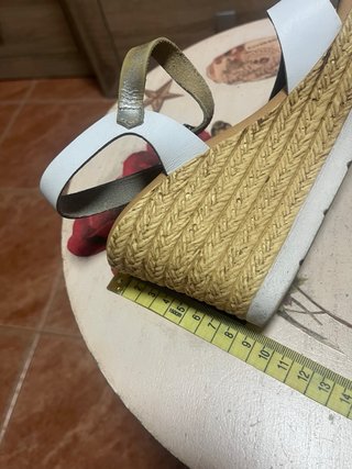 Sandalias de piel mujer blanco y plateado
