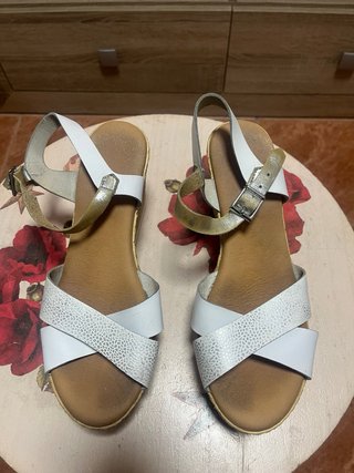 Sandalias de piel mujer blanco y plateado