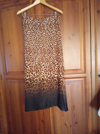 Falda larga Zara estampado leopardo