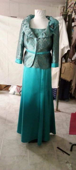 Traje de fiesta dos piezas color verde azulado