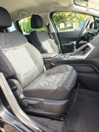 Peugeot 3008 2012