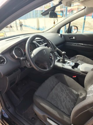Peugeot 3008 2012