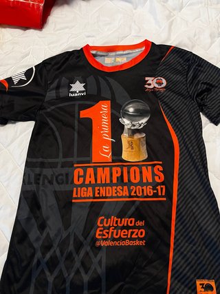 Camiseta Valencia Basket Campions 2016-17