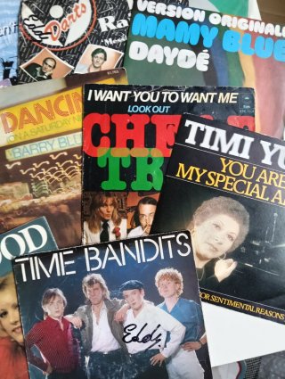 Lote 25 singoli vinile Pop/Rock Internazionale