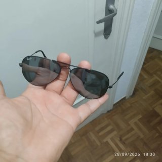 Gafas de sol Ray-Ban aviador negras originales