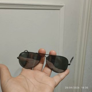 Gafas de sol Ray-Ban aviador negras originales