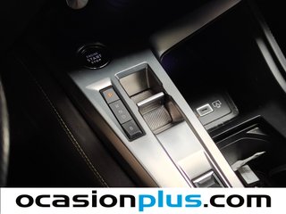 Peugeot 408 PHEV 225 GT e-EAT8 165 kW (224 CV)