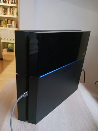 PS4 (PlayStation 4) 1TB