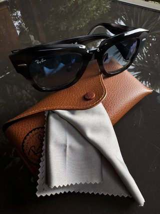 Gafas de sol Ray-Ban negras