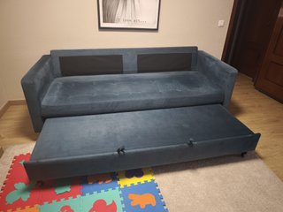 Sofá Cama de Terciopelo Azul