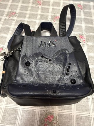 Bolso negro y multicolor