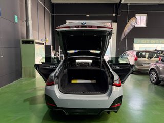 BMW i4 eDrive40 2025