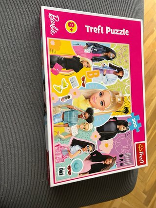 Puzzle Barbie Trefl 300 piezas