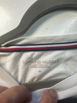 Camiseta Tommy Hilfiger Blanca y Azul Talla M