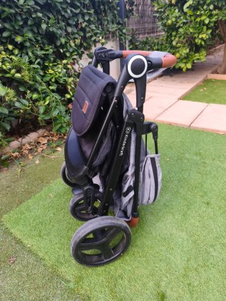 Carrito de paseo Kinderkraft gris