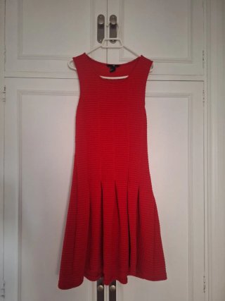 Vestido Rojo H&M Texturizado Talla XS