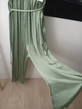 Mono Zara satén verde
