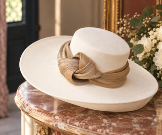 Sombrero de Novia Blanco y Dorado