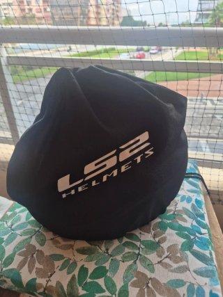 2 Cascos LS2