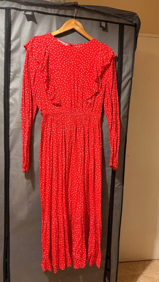 Vestido Rojo con Estampado de Lunares