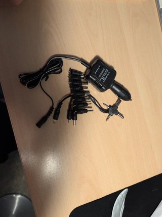 Adaptador de Corriente para Coche