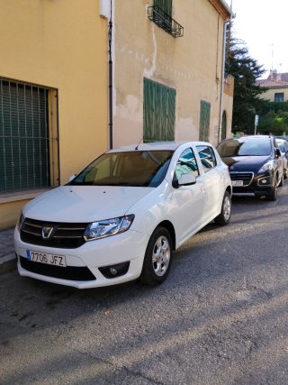 Dacia Sandero 2015