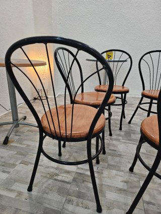 Juego de 7 Sillas Metal y Madera