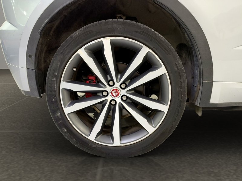 Jaguar E-Pace 2018, foto 30