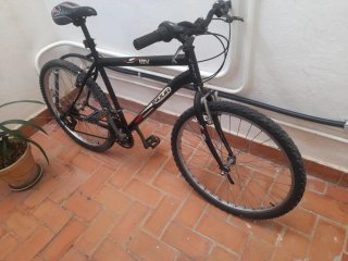 Bicicleta de Montaña Indur Negra