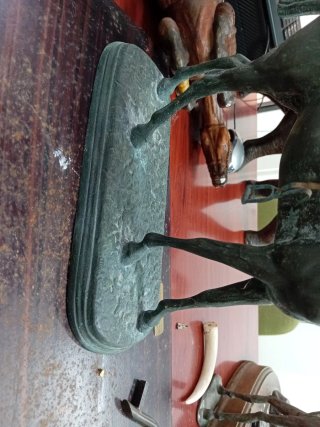 Figura de Caballo en Bronce