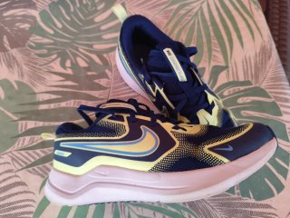 Zapatillas Nike Cosmic Running Talla 38.5