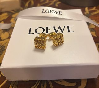 Pendientes Loewe