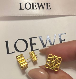 Pendientes Loewe