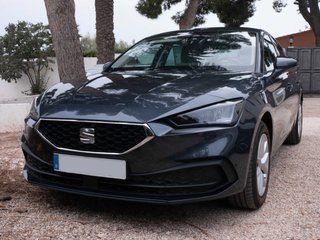 SEAT Leon 2025 quasi nuevo solo 23000 kms
