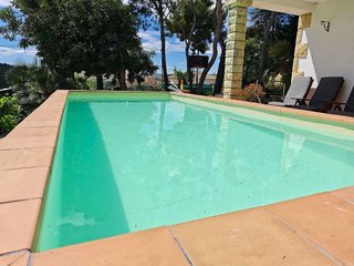 Chalet en venta en Bellvei