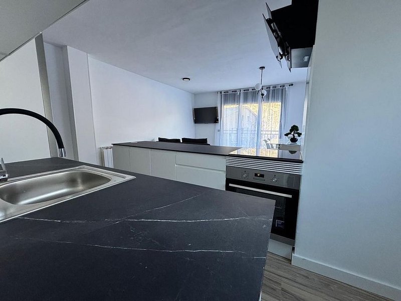 3-bedroom flat for sale in Encamp · 25 of 60